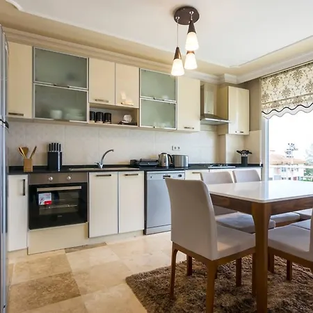 Апартаменты Penthouse Near Aegean Sea Кушадасы